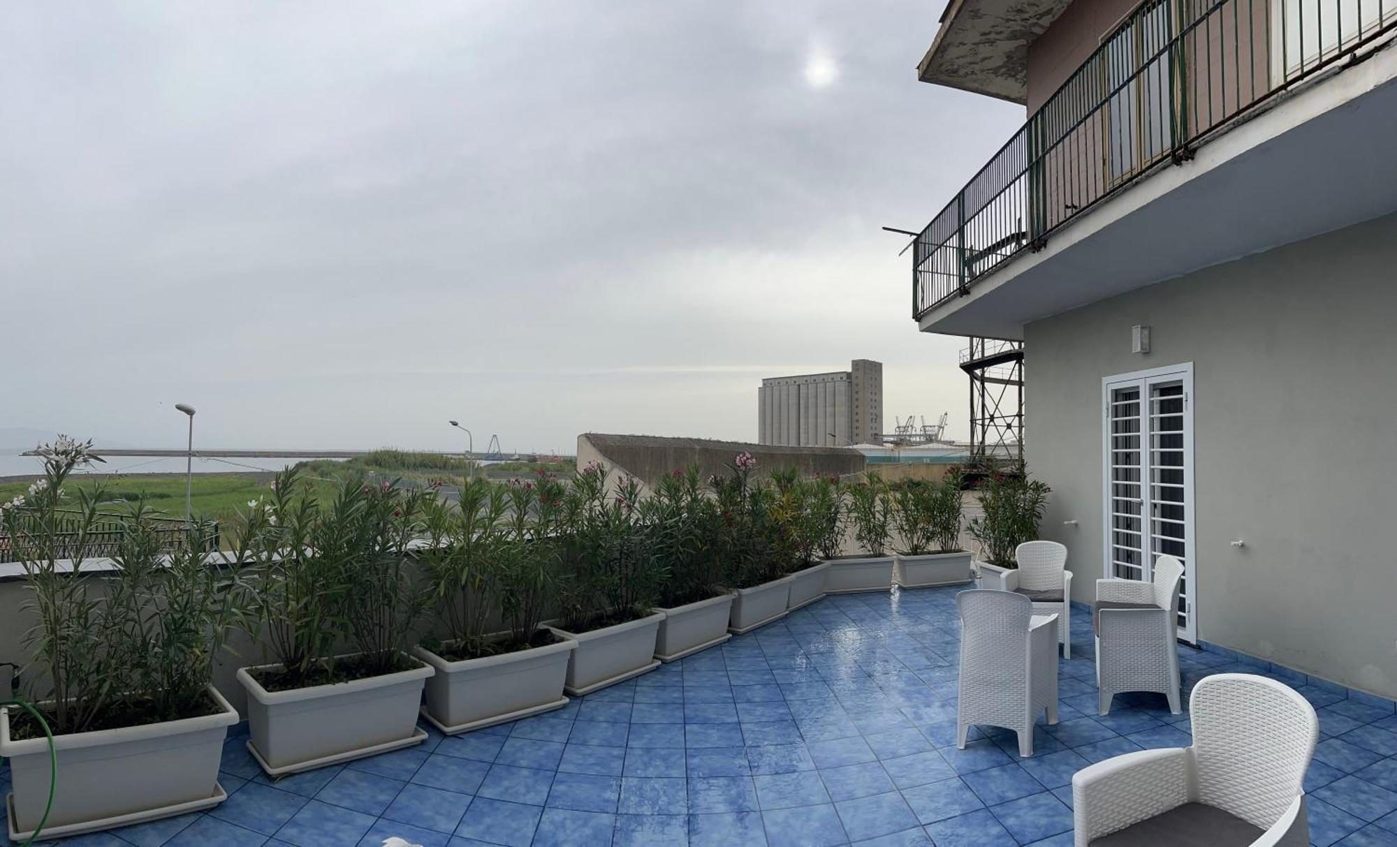 Casa Emy Bed & Breakfast ตอร์เร อันนุนซิอาตา ภายนอก รูปภาพ
