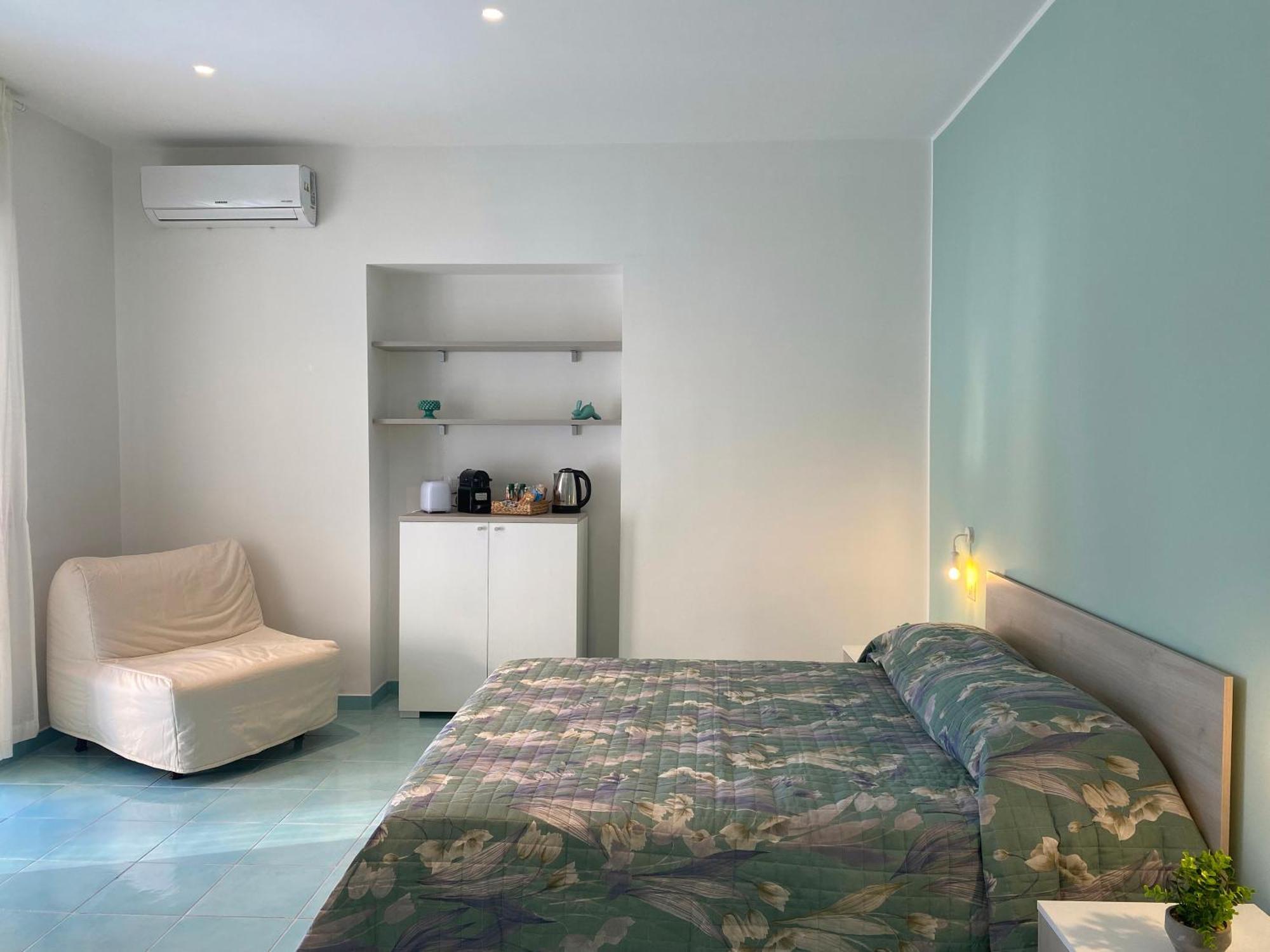 Casa Emy Bed & Breakfast ตอร์เร อันนุนซิอาตา ภายนอก รูปภาพ